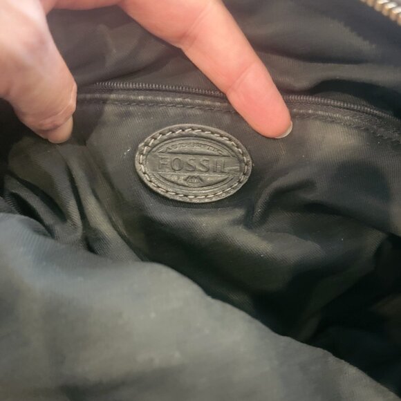 Fossil Black Leather Zip Hand/Shoulder Bag Zip Outside or Inside Cell Phone Comp - Picture 4 of 14